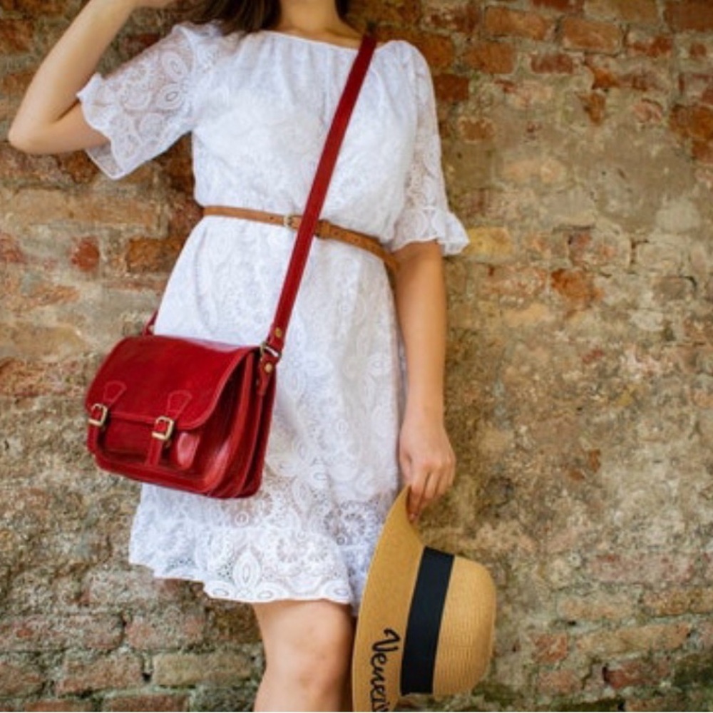 Elegant Red Leather Crossbody Bag - MADE IN ITALY